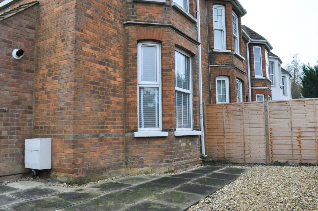 Bedford Rd Apartment Ideal For Hospital & Town Centre Kempston Eksteriør bilde